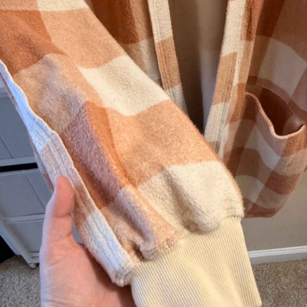 Free People Tan and Cream Checkered Cardigan - Picture 4 of 7